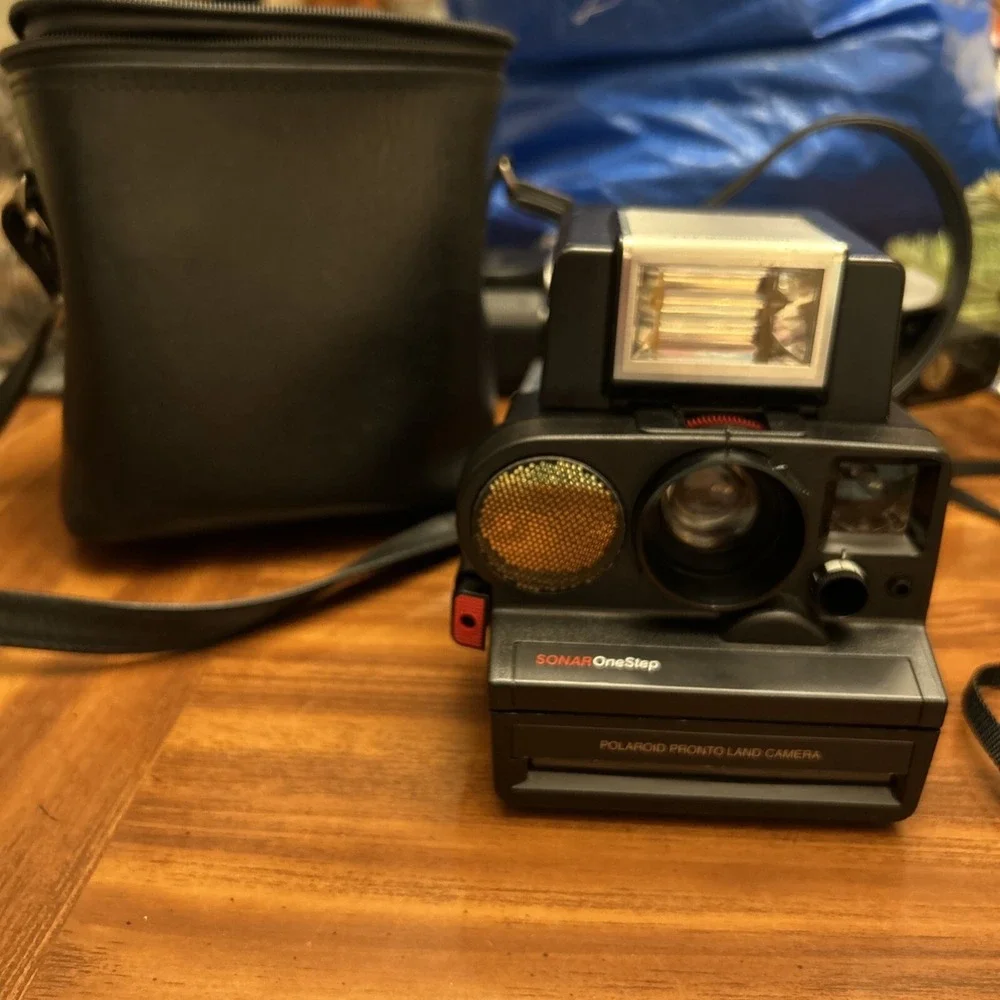 Polaroid Pronto Sonar OneStep Instant‎ Camera Magic Flash Film In